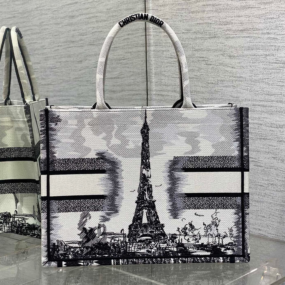 medium D*or book tote