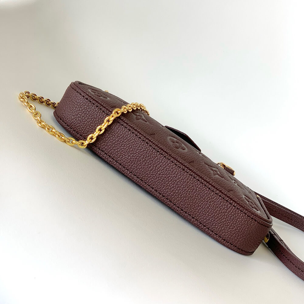 LV Easy Pouch On Strap