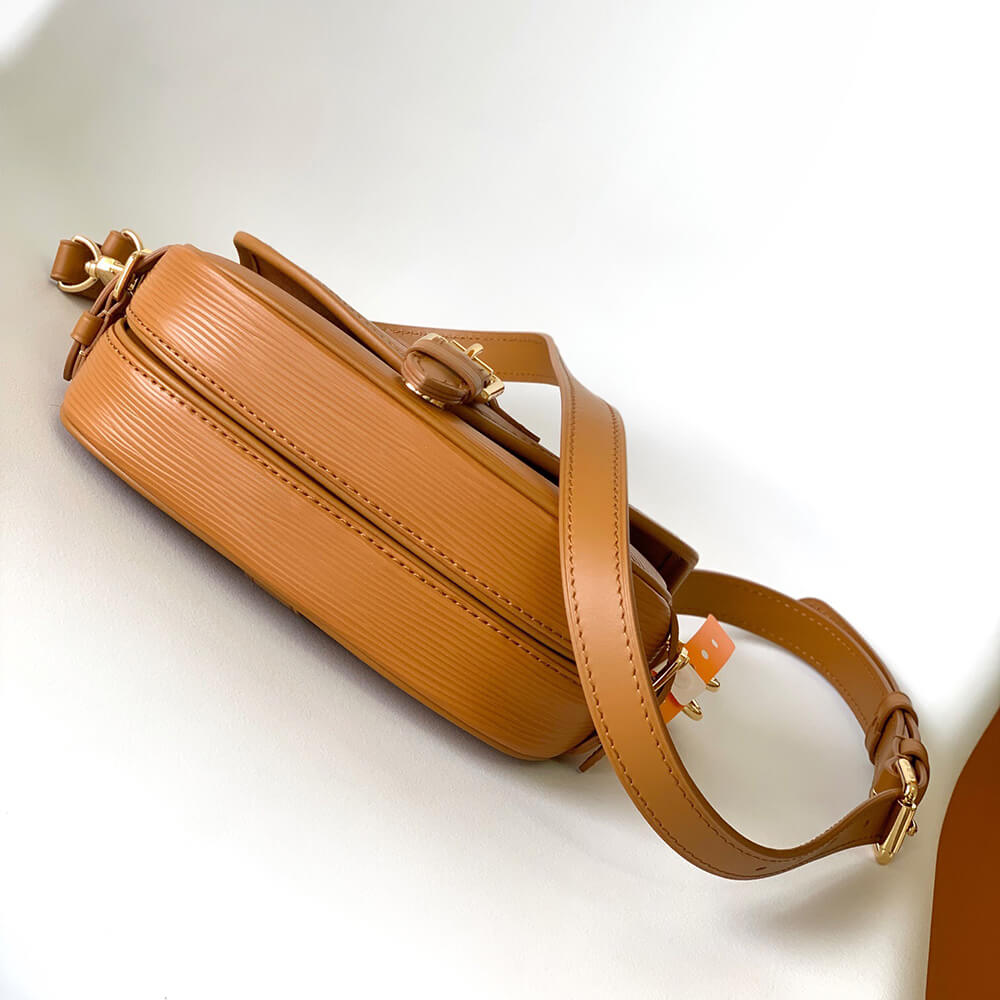 LV  Saumur BB