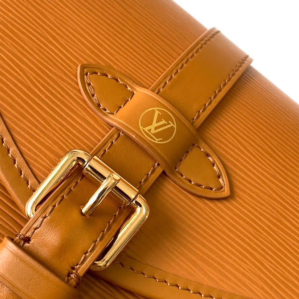 LV  Saumur BB
