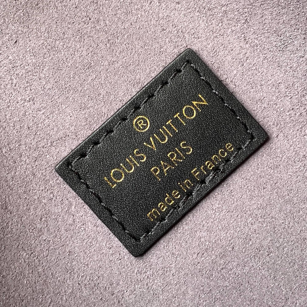 LV  Saumur BB