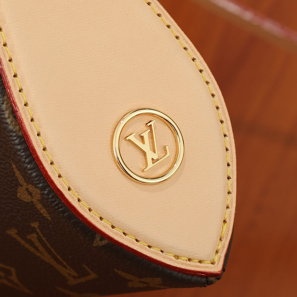 LV Pochette Tirette