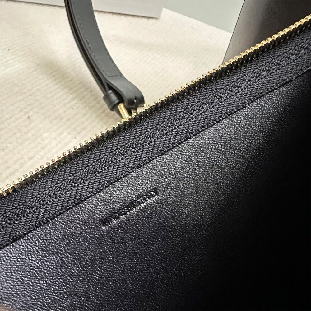 medium L**ise bag in smooth calfskin