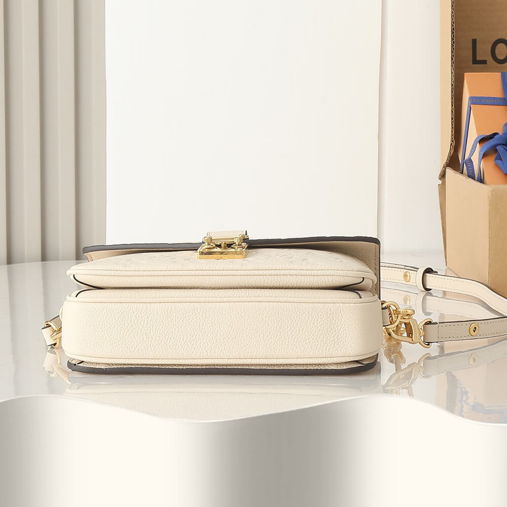 LV Pochette Metis East West