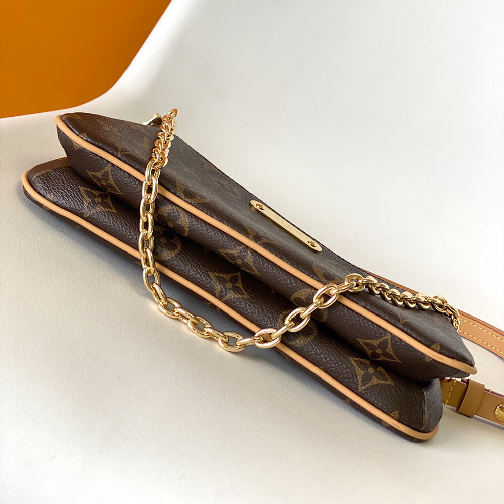 LV Liv Pochette