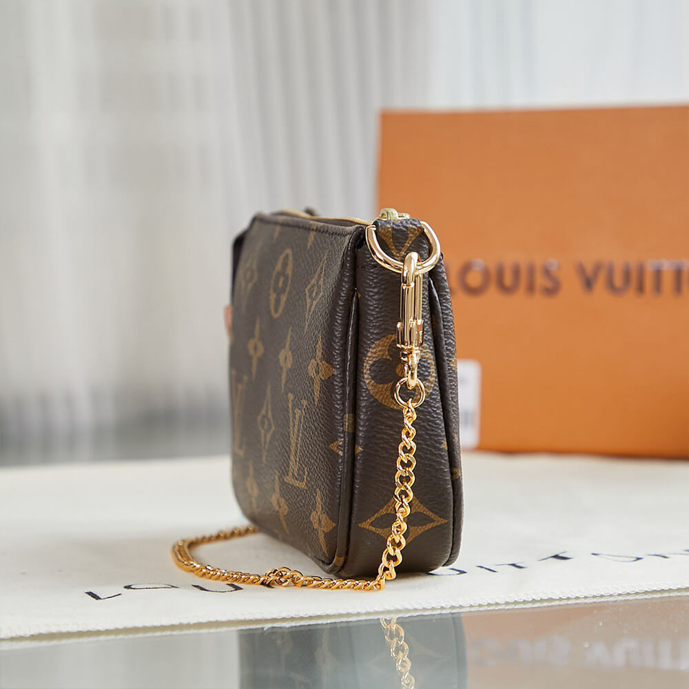 LV Mini Pochette Accessoires