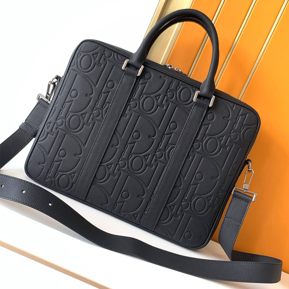 D*or zipped briefcase