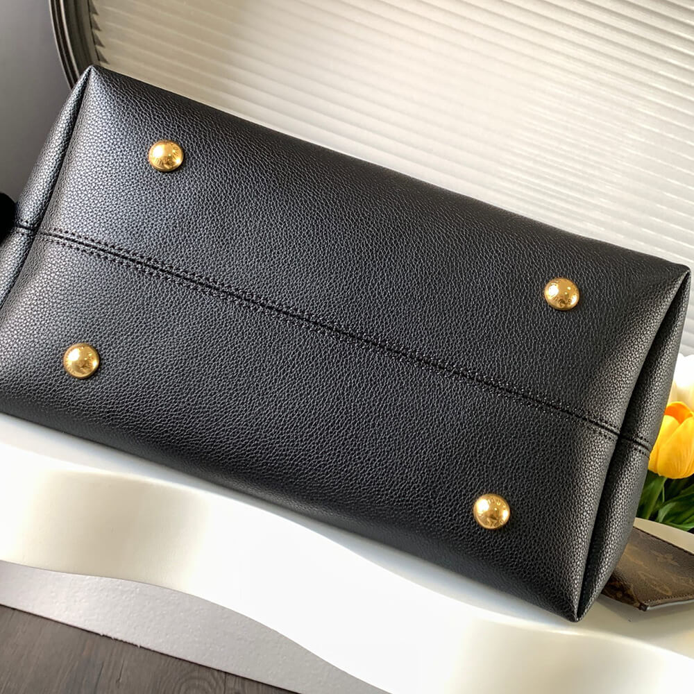 LV Low Key Hobo MM(Lushentic Grade )