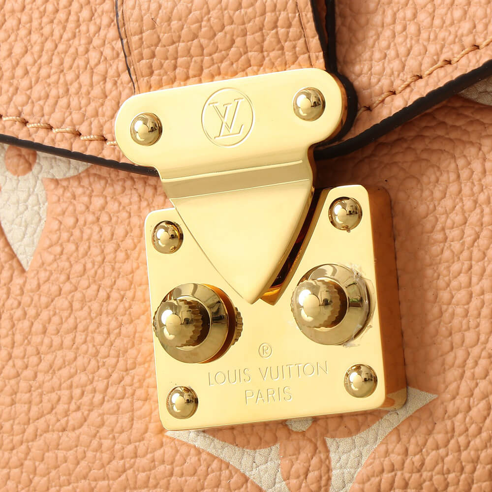 LV Pochette Metis East West