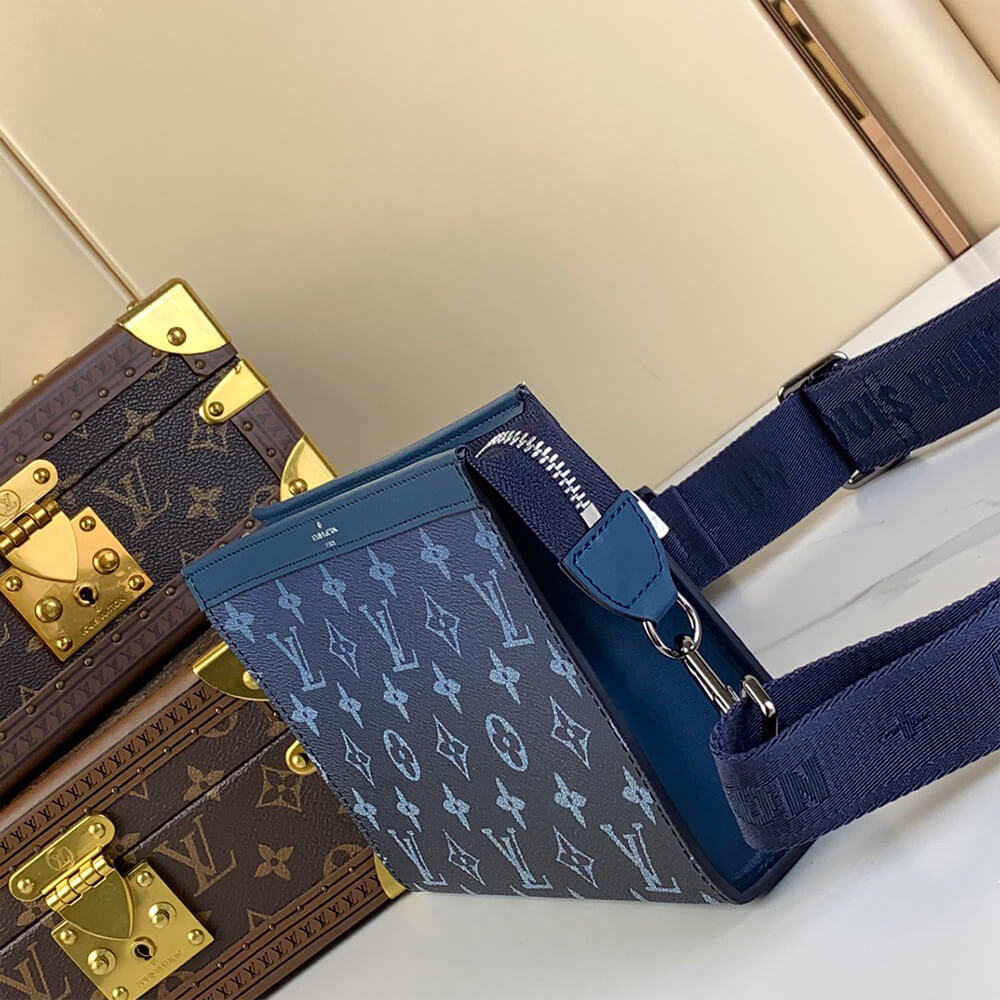 LV  Gaston Wearable Wallet(HIGH-END GRADE)