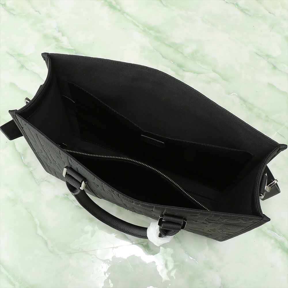 D*or medium east-west tote bag